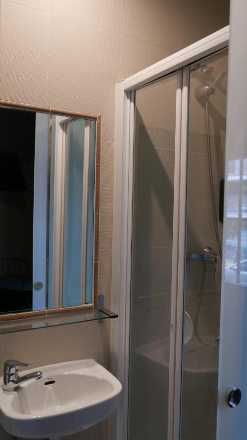 Hostal Don Pedro Madrid Ngoại thất bức ảnh